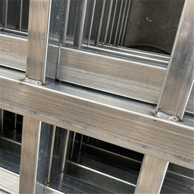 鋅鋼護(hù)欄案例展示圖片3 鋅鋼護(hù)欄案例展示圖片3