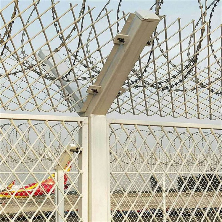 機場隔離網(wǎng)圖片4 機場隔離網(wǎng)圖片4